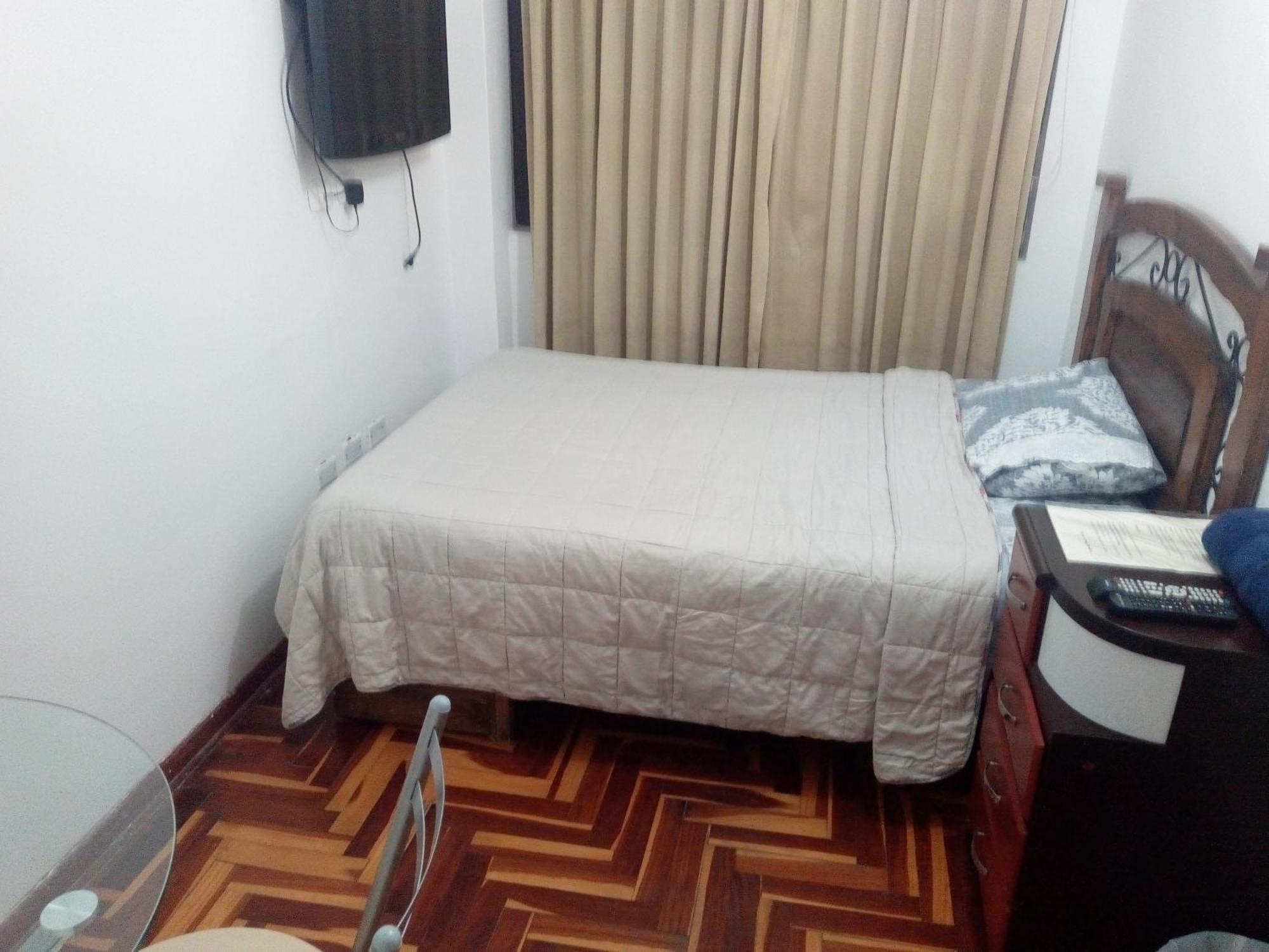 Peruvian Family Hostal Miraflores Лима Номер фото